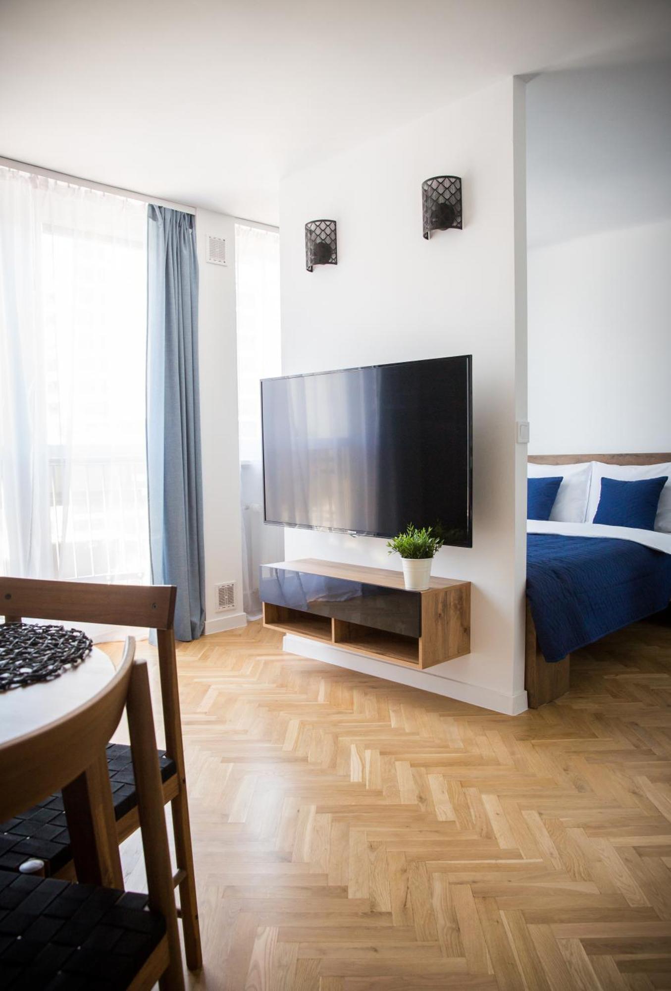 Center Pereca, Next To Warsaw's Business District & Metro Onz, By Warsawskyline Appartamento *