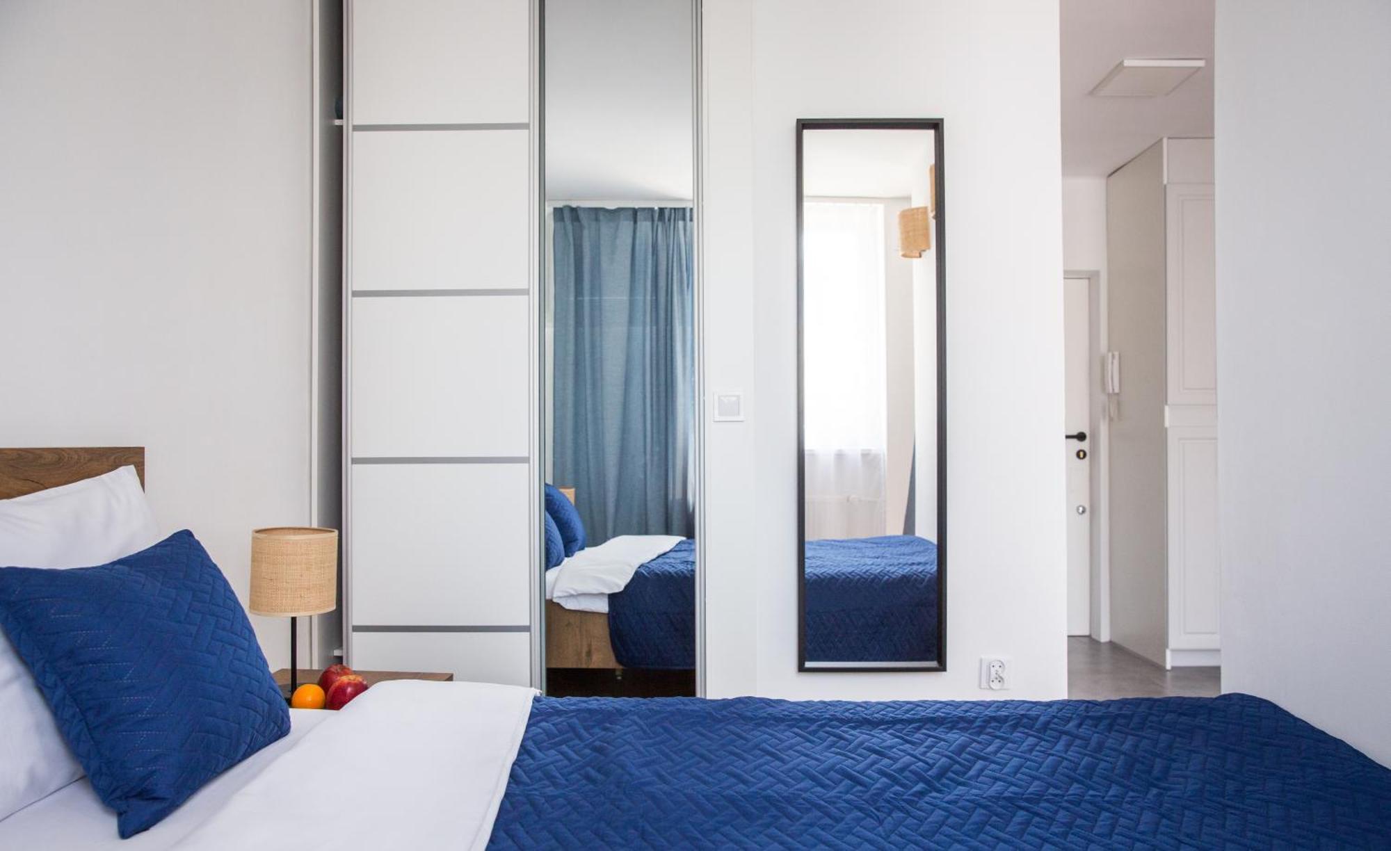 Apartament Center Pereca, Next To Warsaw's Business District & Metro Onz, By Warsawskyline *